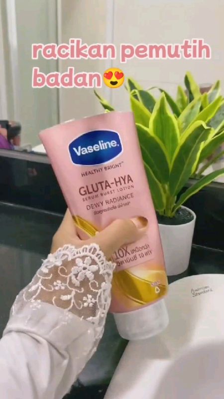 ini ampuh bangett gaes buat mutihin badan/ menghilangkan bekas luka dikaki?#vaselineglutahya #vaseline  #bibitpemutih #alphaarbutin #trending #fylpシ