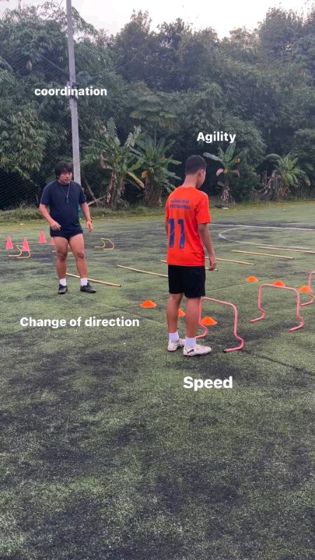 latihan kelincahan 🫡✅💪#agility #anakbola #training #agilitytraining #olahraga