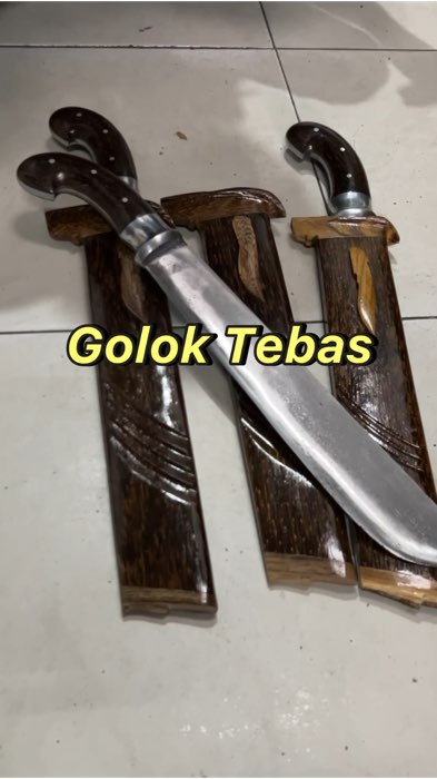 Peralatan berkebun #golok #bedog #bedok #golokkebun #goloktebas #pisau #knife #sword #blade