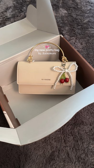 #tas #taswanita #tasselempang #taskekinian #tascantik #slingbag #handbag #taskondangan #rainsmore #RacunShopee #ShopeeFashionHaul #GratisOngkirRP0
