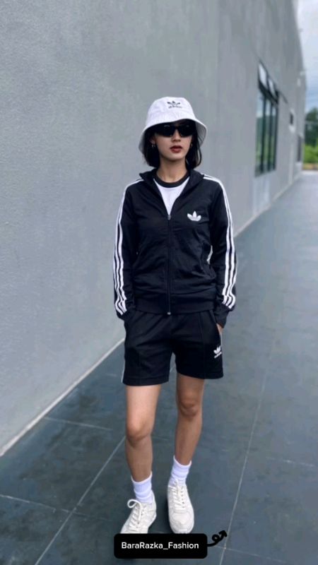 Tracktop Adidas #RacunShopee #ShopeeLook #ShopeeFashionHaul #GratisOngkirRP0 #ViralDiShopeeVideo #fyp #GakNyeselBeliIni #tracktop #adidas #sweater