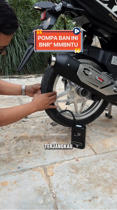 Pompa ban portable elektrik yang sangat membantu banget 😎 #pompaban #pompabanelektrik #pompabantnw #RacunShopee #SpillRacunShopee #GakNyeselBeliIni