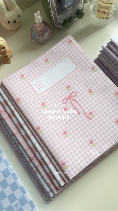 Kalian suka warna sampul buku warna apa nih?🙈 #sampulbuku #sampulbukutulis #sampulbukuaesthetic