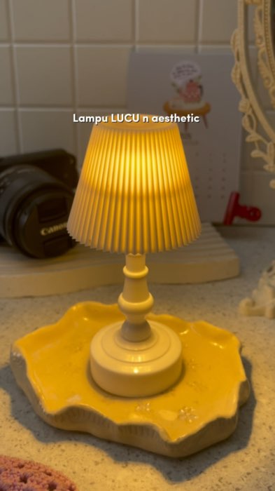 Lampu meja mini aesthetic #affiliatepemula #spillracunshopee #shopeelook #GratisOngkirRP0 #gaknyeselbeliini