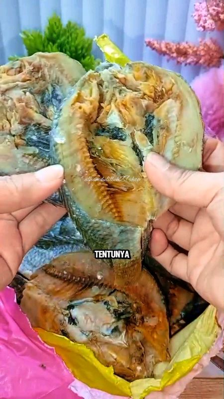 1kg Ikan Asin Mujaer.#RacunShopee #SpillRacunShopee #TipsHematKu #ShopeeReview #ShopeeLook #fypシ #shopee #berkah #Fyp #ikanasin #ikanasinmujairbelah