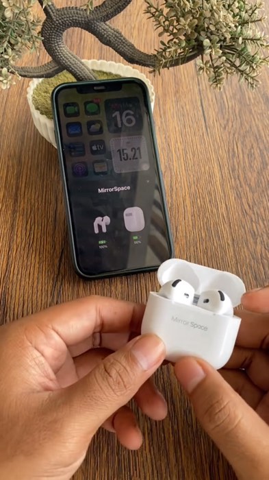 Mirrorspace gen 4 #mirrorspace #airpods #mirrorspacegen4 #airpodsbluetooth