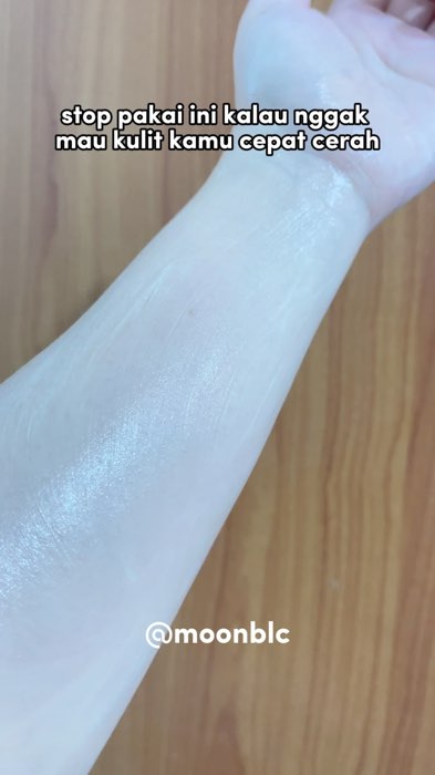 Ampuh banget mencerahkan #RacunShopee #ViralDiShopeeVideo #SpillRacunShopee #beautytalk #beautytalkahacollagenbodylotion #GratisOngkirRP0 #viral #fyp