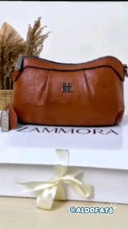 tas wanita Lieke Bag #taswanita #taswanitamurah #tasselempangwanita #shopeevideo #SpillBawaBerkah #SpillRacunShopee #ShopeeLook