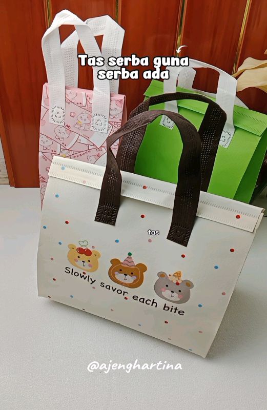 Berbagai macam bentuk Tas, lengkap.. #tasthermalcoolerbag #tasbekal #tassouvenir #tasbelanjamurah  #tashadiahulangtahun