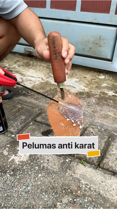 Pelumas anti karat #pelumasrantaimotor #pelumasserbaguna #pelumasvanbelt #pelumasengselmobil #ViralDiShopeeVideo #PromoNonStop #GratisOngkirRP0