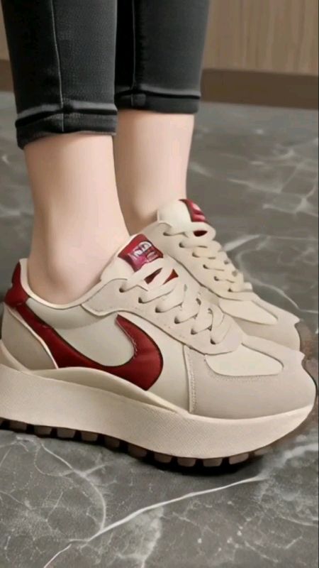 Sepatu Sneaker Wanita Casual Sporty Korean Style C9001#sepatusneakers #sepatuwanita #OOTDFashionShopee #produkterlaris #racunshopee #hafidztansashop