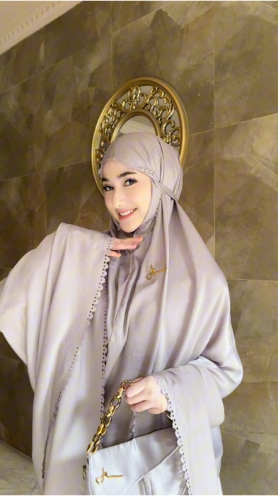 QAIREEN Series by ALMECCA              #mukena #mukenadewasa #mukenaalmecca #mukenatravel #mukenasilk