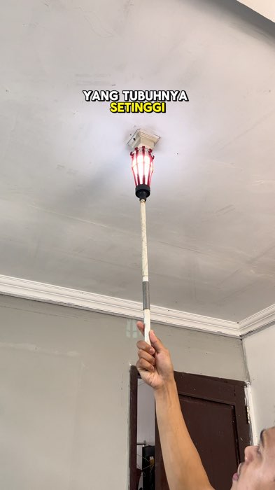 Ganti lampu dirumah makin gampang 🤩 #tongkatlampu #tongkatgantilampu #RacunShopee #ShopeeCOD #ViralDiShopeeVideo #GratisOngkirRP0
