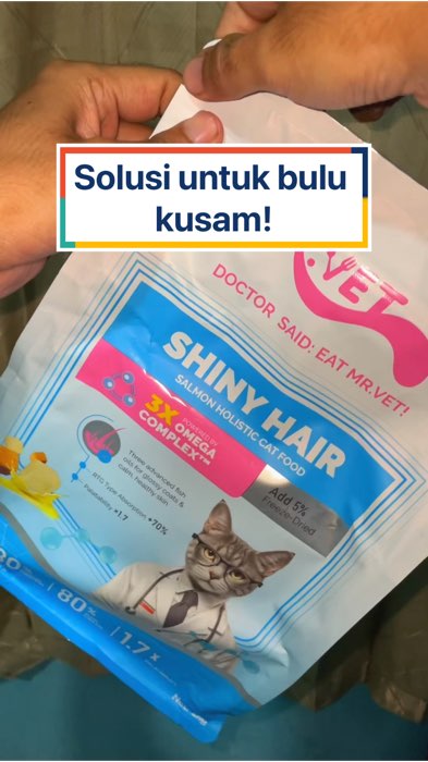 Solusi untuk bulu kusam! Diperkaya Salmon Norwegia, nano-protein untuk serap optimal. Mr. Vet E1, makanan khusus kucing pemilih. Dijamin lahap!  #MrVe