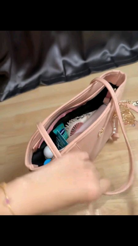 #totebagviral #ootdtotebag #totebagaesthetic #totebagrosella #totebagmurah #SpillRacunShopee #fyp