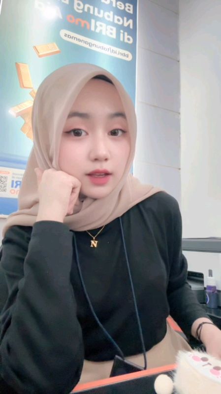 Ansania - Airry Light Voal - Hijab Kerudung Segi Empat Polos#ViralDiShopeeVideo #ShopeeLook #RacunShopee #Diskon50Persen #SpillBawaBerkah