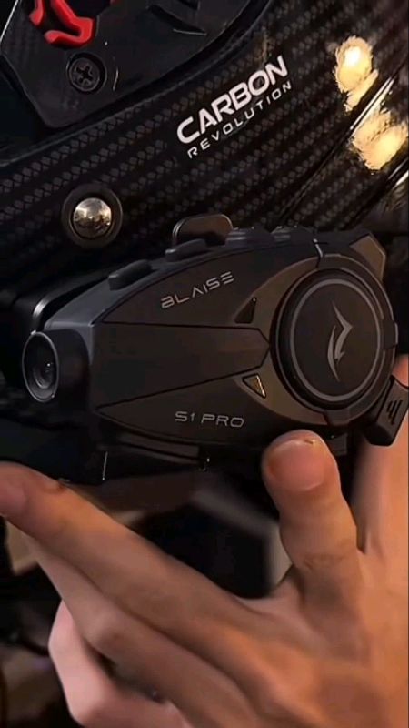 Intercom Paling Worth It, Blaise S1 Pro. Audio mantap dan sudah bisa merekam video