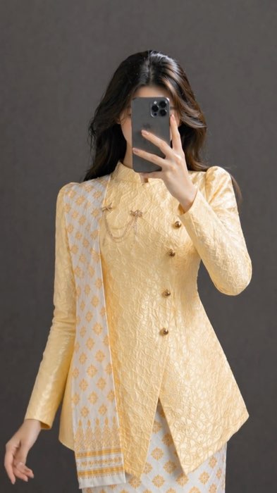 Kebaya Butter Yellow Yang Lagi Trend #kebaya #janggan #wisuda #RacunShopeeCheck
