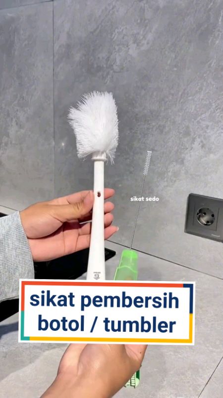 sikat pembersih botol / tumbler #sikatpembersihbotol #sikatpembersihtumbler #alatrumahtangga #shopeevideo #RacunShopee #diskondishopee #cekout #fyp