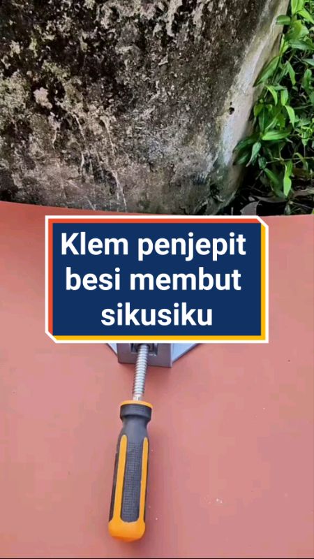 Klem penjepit besi membut sikusiku