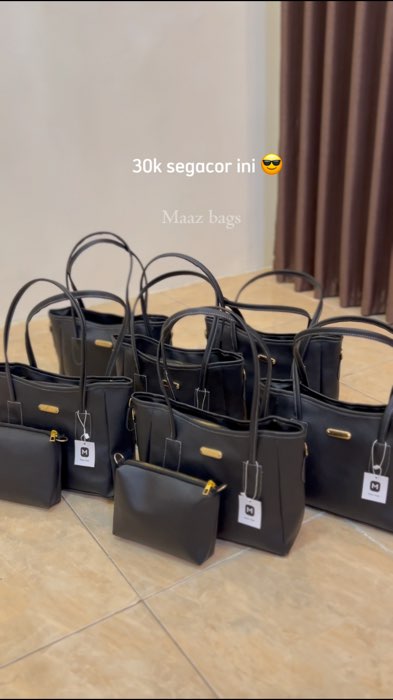 Gelap-gelapan 😜 #ShopeeLook #taswanita #OOTDFashionShopee #taskuliah #taskerja #CODinApa #totebagaesthetic #shoopeevidio #shopeefeed