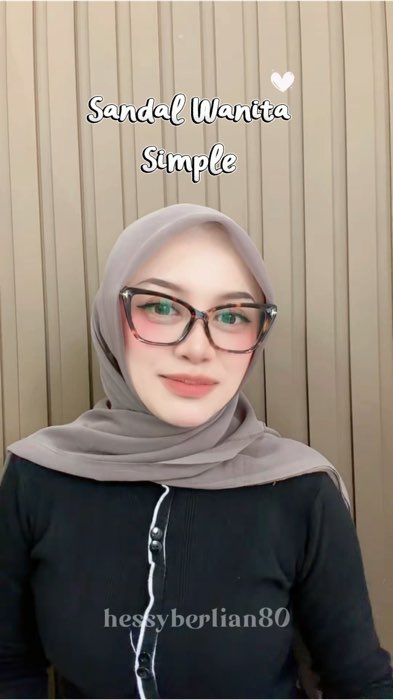 #sandalkaret #sandalwanita #sandamurah #sandal #sandallucu #sandalkekinian #sandaljelly