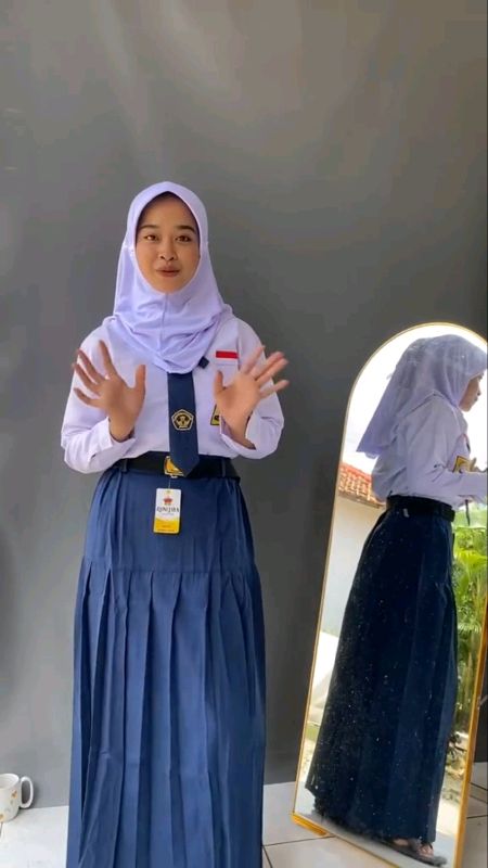 Seragam SMP Rok Panjang Rempel Bawah Pinggang Biru - Seragam Sekolah - Rok Rempel - Rok SMP #Diskon50Persen #ShopeeCOD #GratisOngkirR