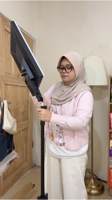 lighting baru buat ngonten!!🙇🏼‍♀️💗 #lighting #ngonten #INBEX #fyp