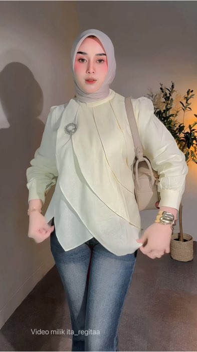 #OOTDFashionShopee #ShopeeLook #shopeevideo #ShopeeCOD #outfitideas #FashiondiShopee #atasanwanita