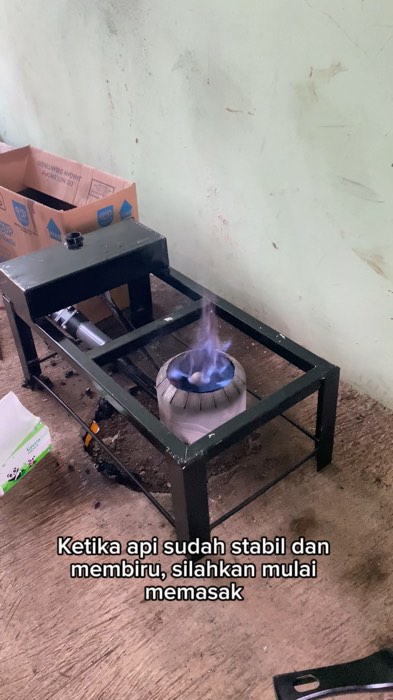 Solusi tepat di saat gas sulit, #kompor #oli #komporolibekas #solusiterbaik #ramahlingkungan #GratisOngkirRP0 #hematberkualitas #irit