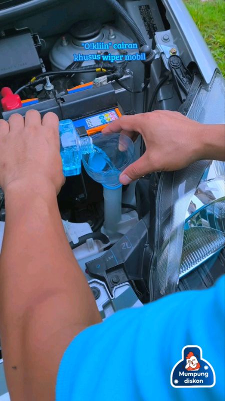cairan wiper mobil jangan pakai sabun biasa ya,pakai cairan khusus wiper dari "okliin" paling laris#cairanwipermobil#okliin#cairanwiperantijamur