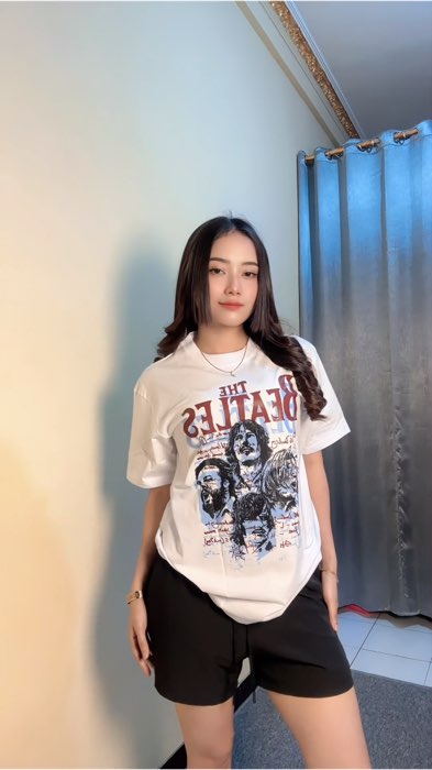 ￼Kaos Unisex Oversize Putih - Desain Vintage The Beatles/ distro original 100%/T-Shirt PUTIH #kaosunisex #thebeatles #kaosoversize #RacunShopee #fyp