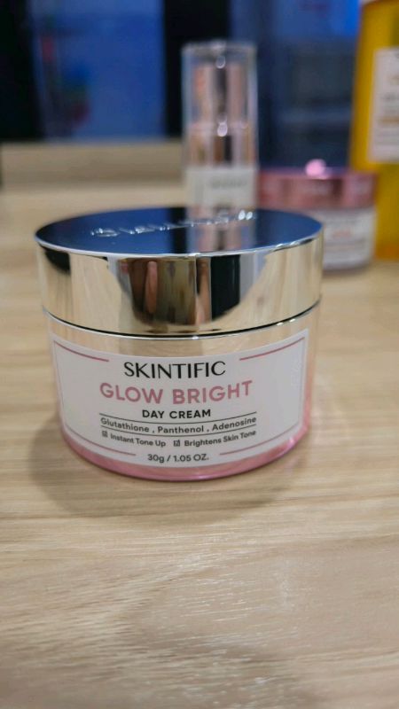 Day cream bisa tone up, terbaru dari skintific. #newlaunch #makeuptips #skincare #moisturizer #daycreamglowing  #skintific