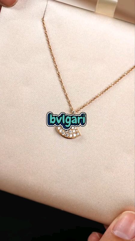 #perhiasan #perhiasanwanita #bvlgari #diamond #jewelry #kalung #kalungwanita #kalungbvlgari #branded #RacunShopee #SpillRacunShopee #66sale #fyp