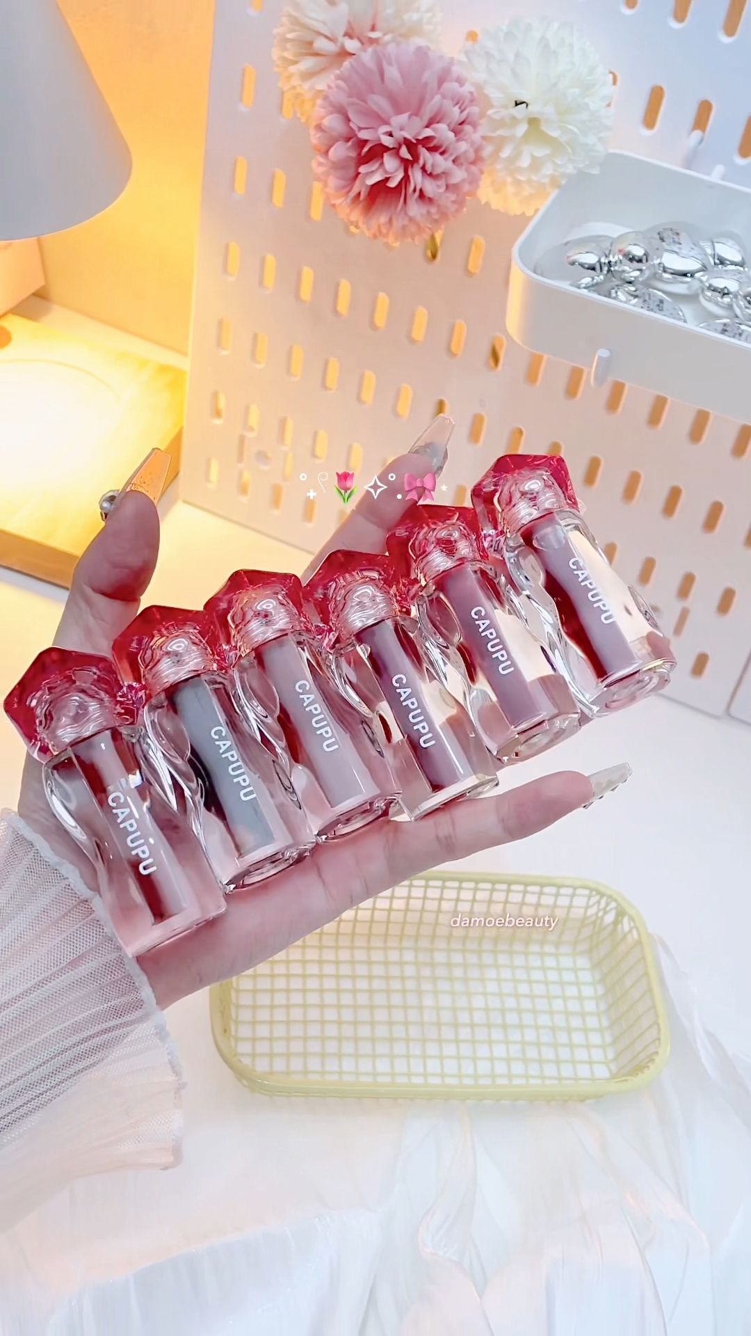 Glossy bening, moist banget 💦✨ #CapupuOfficial #LipGlazeCrystal #ShopeeMakeup #DouyinLips #GlossyViral