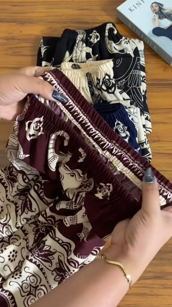 Celana daily yang kekinian 🥰✨ #kulothighwaist #celanadaily #ootdinspiration #rekomendasioutfit #ShoopeFashionHaul #hommypants #RacunShopee