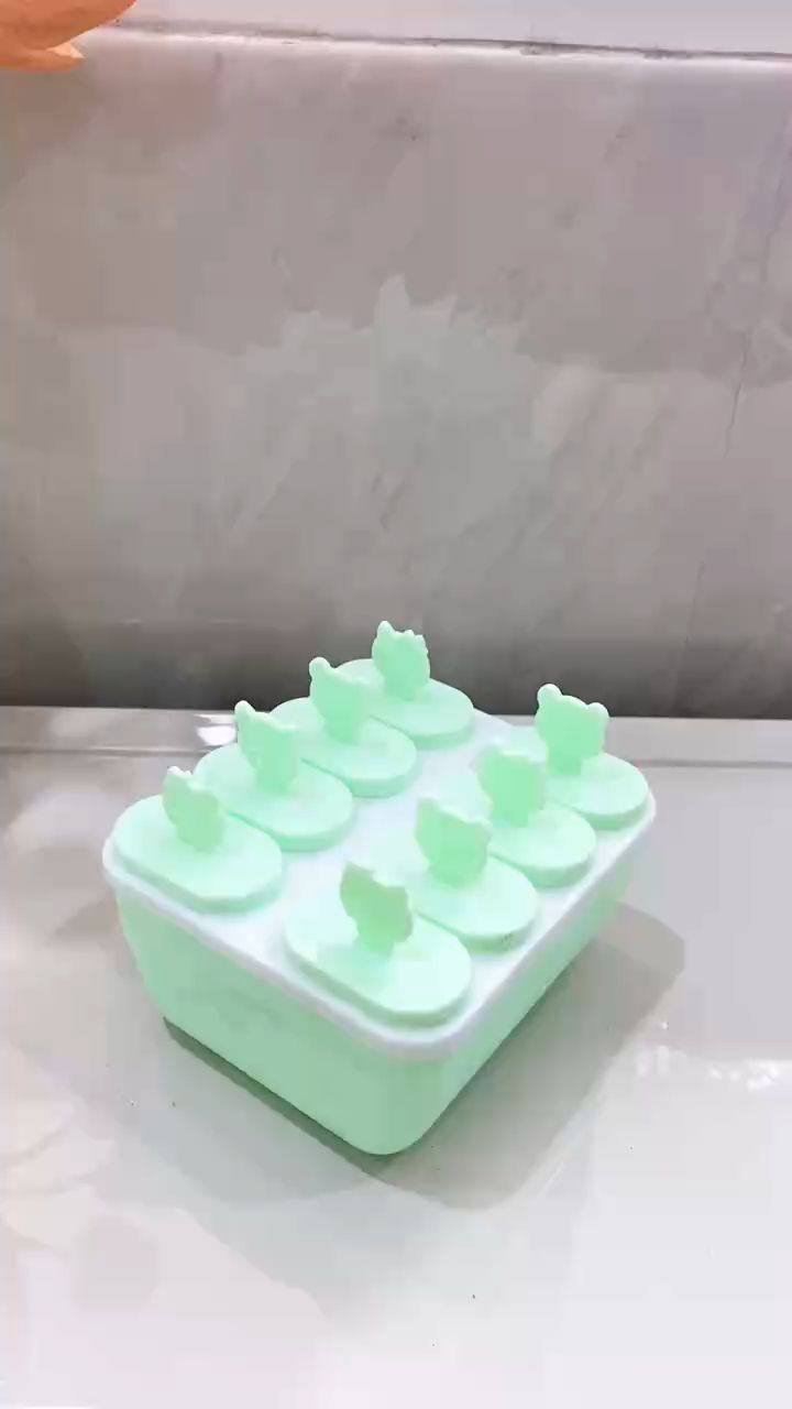 Cetakan ES krim#icecreammaker #cetakaneskrim #icecream #eskrim #homemadeicecream #resepeskrim #idejualan #cemilanenak #jajananviral #shopeevideo #Racu