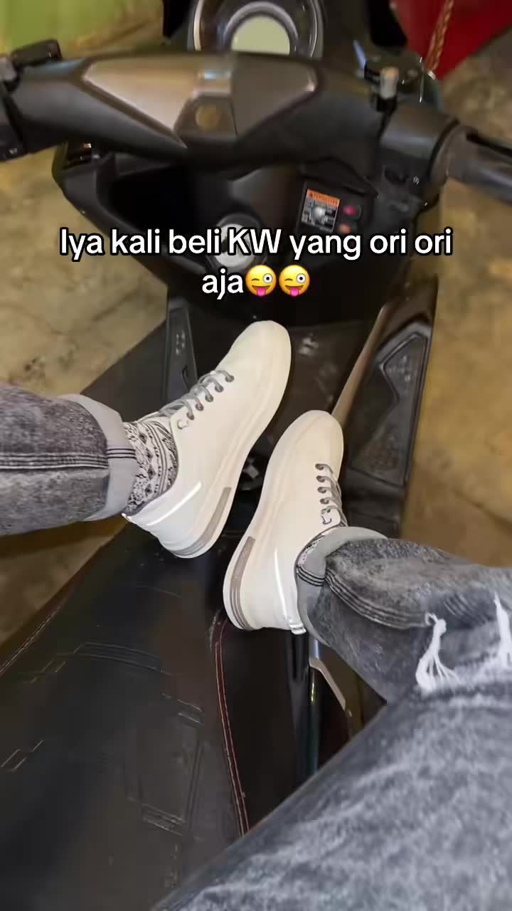 #rekomendasi #sepatu #sneakers #sepatulokal #sepatumurah #sepatusneakers #sepatukece #fyp #wibgajian #ramadanekstraseru #promoguncang33