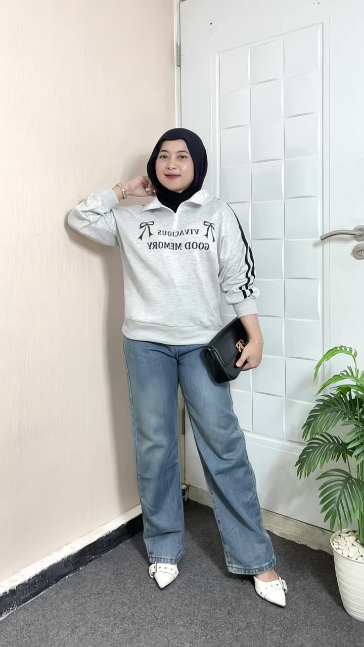 Sweater keren untuk hangout outfit😍 #sweater #OOTD #outfitideas