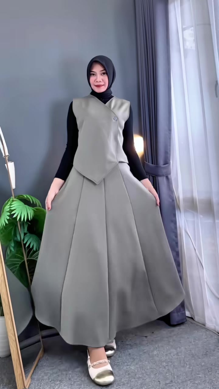 One set dari  Officially memang gk pernah gagal, bahanya bagus gak bikin gerahh😻😻    😍😍😍 #onesetkoreanstyle #onesetvest #oneset #sebagusini #bagus #fashion #OOTD #fyp