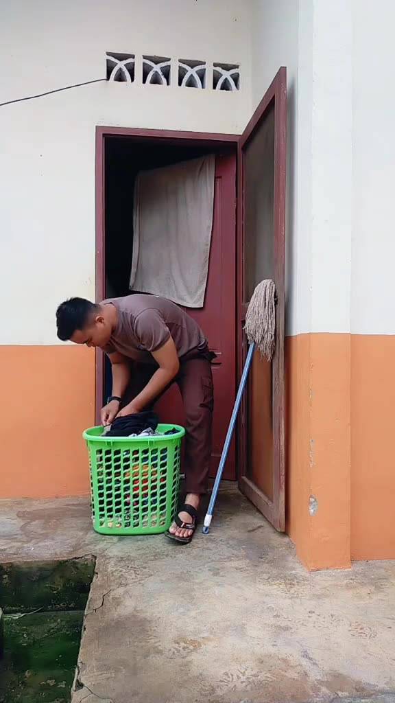 untung aja uangku msih slamat😂🤭 #ngakakkocak #komedi #ngakak