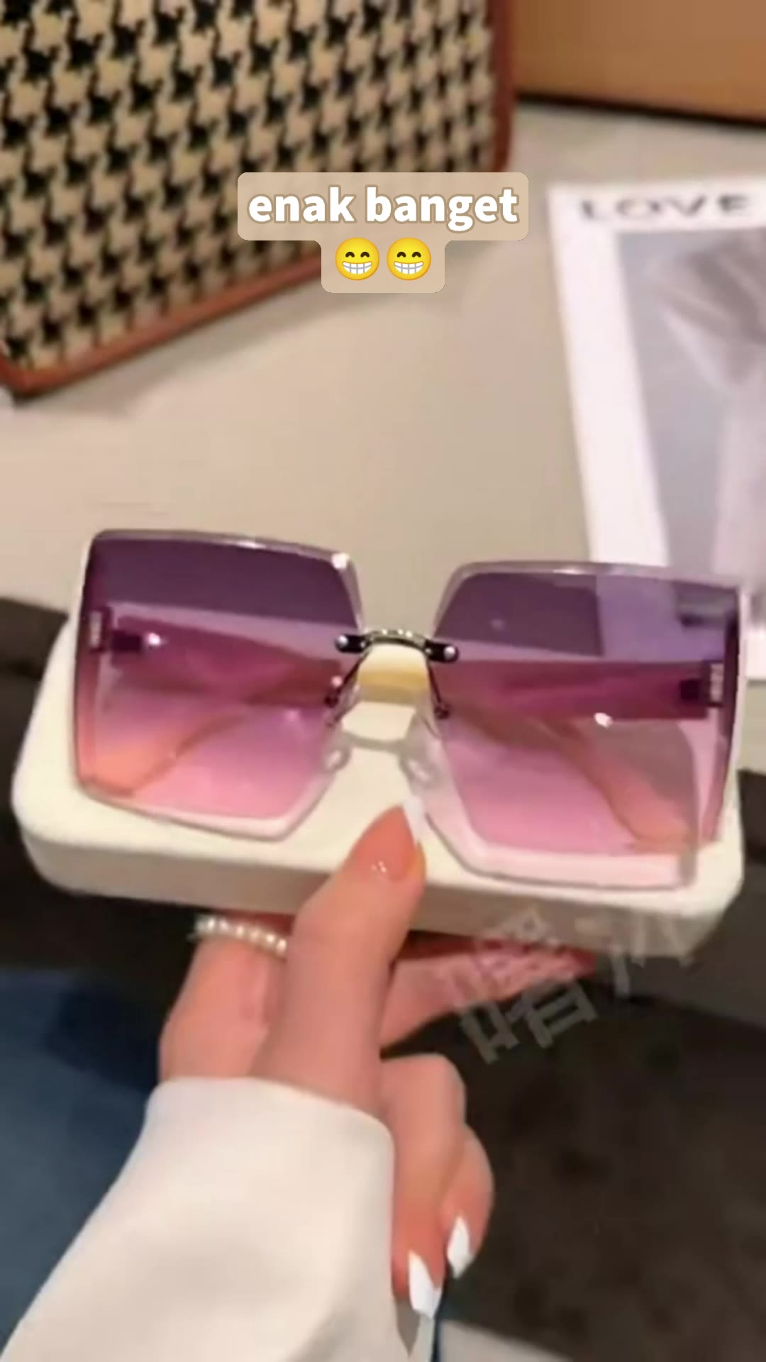 Kacamata bingkai persegi #RacunShopee #SpillRacunShopee #DiskonRacunShopee #ViralDiShopeeVideo #Cashback40Persen #ShopeeLook #ShopeeFashionHaul